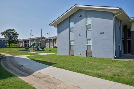 NLR-Family-Homes 01a